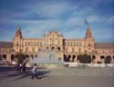 fuente-central-plaza-espana-sevilla